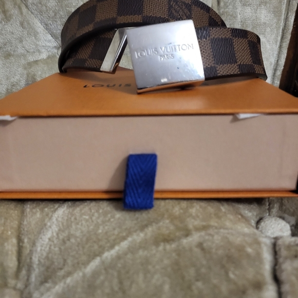 (SOLD)😍Authentic Louis Vuitton damier ebene dress belt - Picture 2 of 5